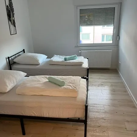 Monteurwohnung Mit Balkon Und 4-zimmern * Pforzheim